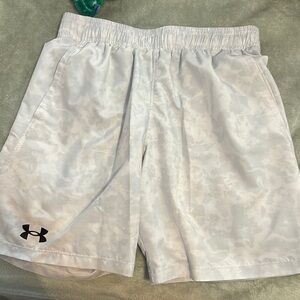Under Armour boys White Shorts